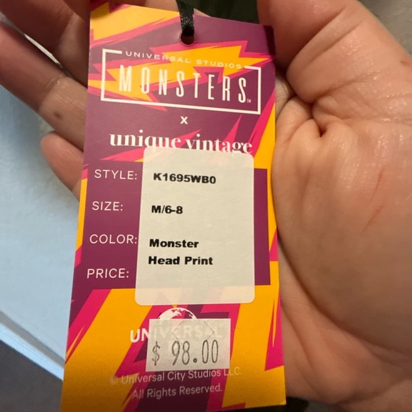 Universal Studio Woman’s Monsters Unique Vintage Monster Dress Size Med 6-8 - Picture 4 of 9